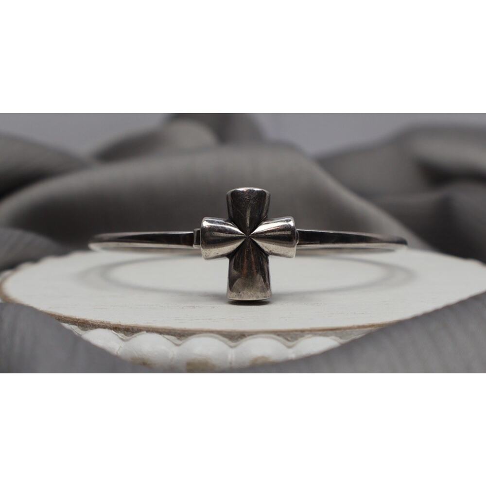 Retired James Avery Sterling Silver St Teresa Cross Hook On Bracelet 16.26G /7in